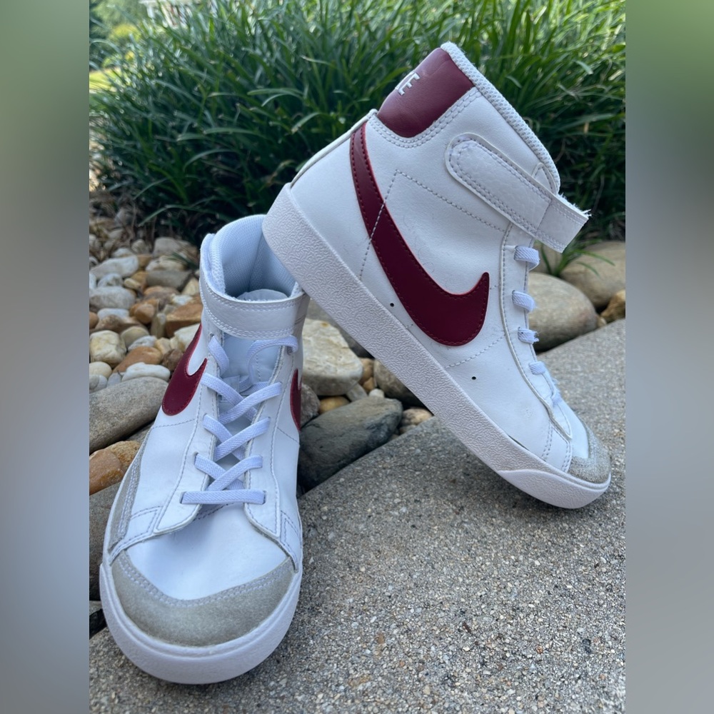 USED LIKE NEW! Kids Nike Blazers! 3Y Burgundy, Gray, and White